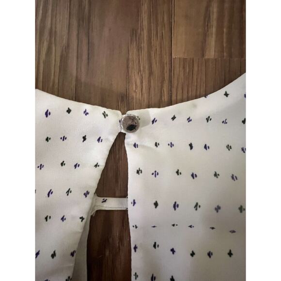 Cold Shoulder Tunic Bell Sleeves Ivory & Navy Floral Flowy Women's Small - Picture 4 of 5